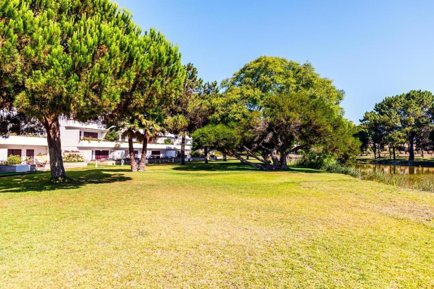 Private Lake Condo Apartment - טרואיה מראה חיצוני תמונה