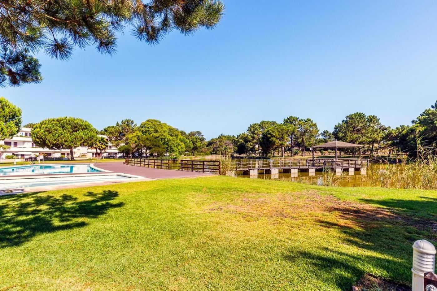 Private Lake Condo Apartment - טרואיה מראה חיצוני תמונה