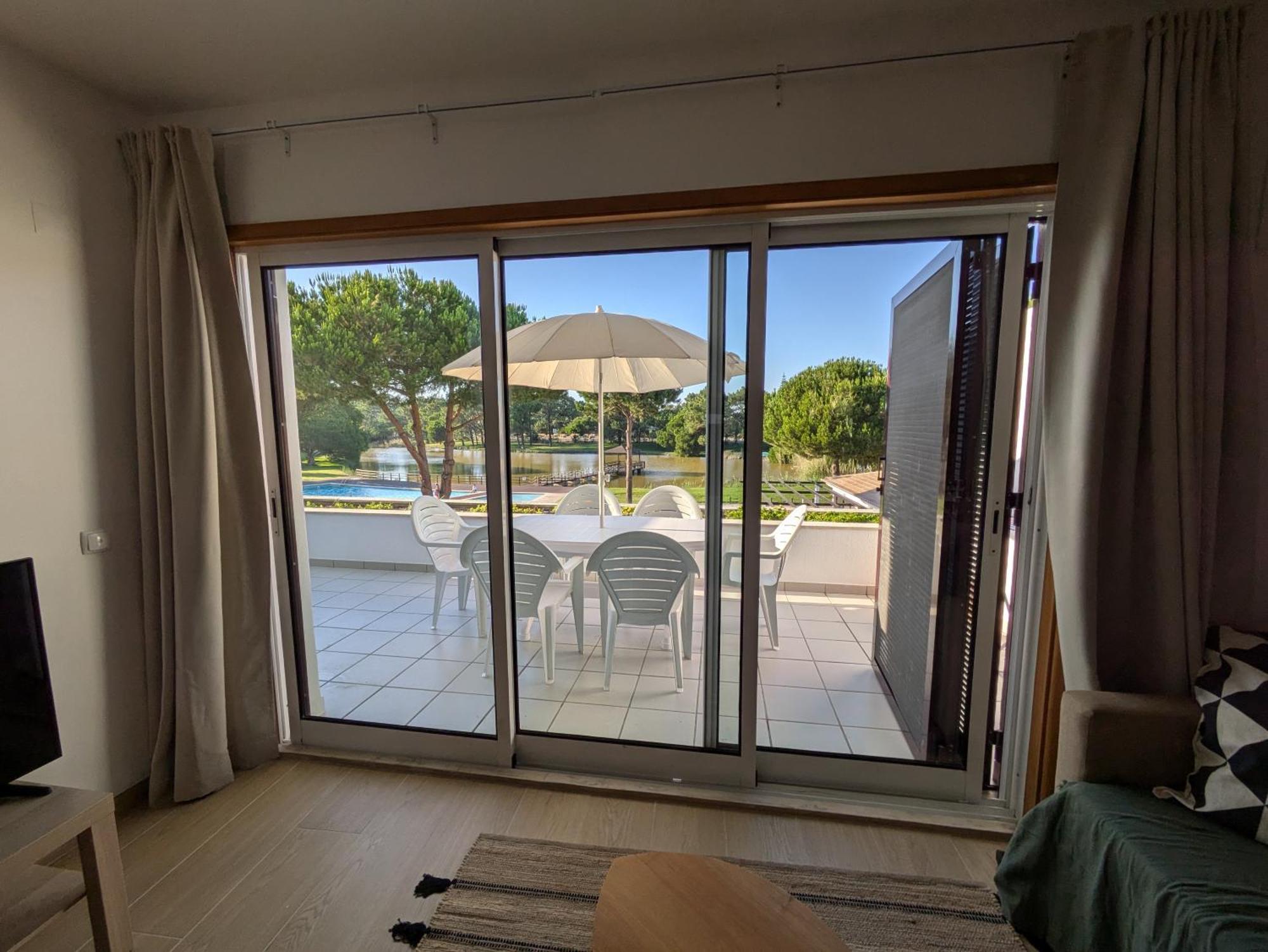 Private Lake Condo Apartment - טרואיה מראה חיצוני תמונה